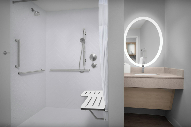 Bathroom 4, TownePlace Suites by Marriott Fort Myers Gulf Coast, Lee