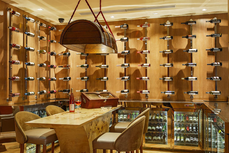 Food & Drinks 5, Gateway Nashik (A Taj InnerCircle Hotel), Nashik