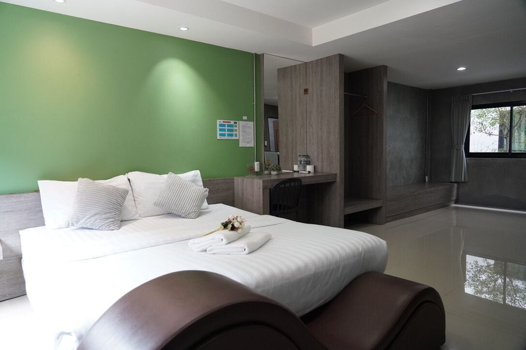 Bedroom 12