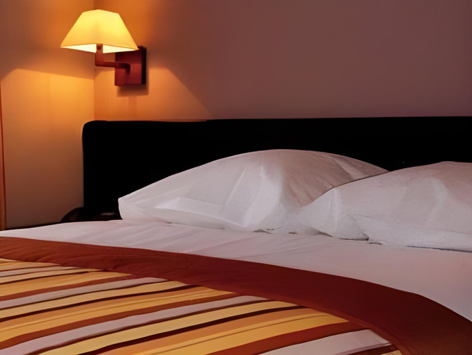Bedroom 9