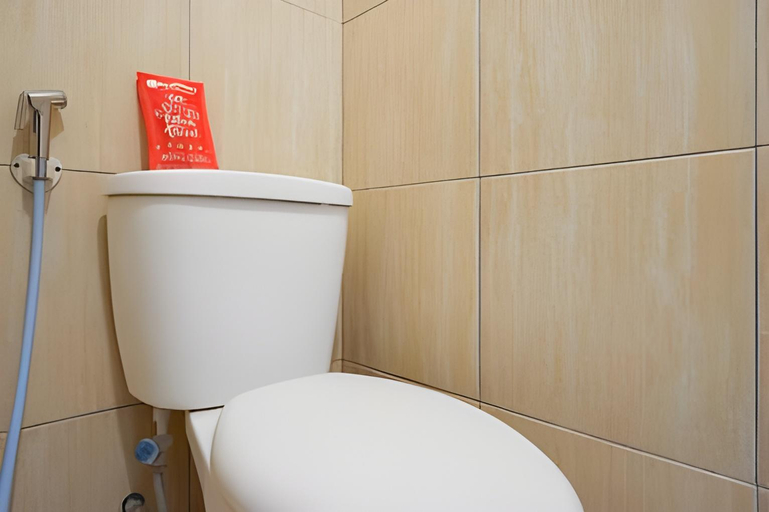Bathroom 14