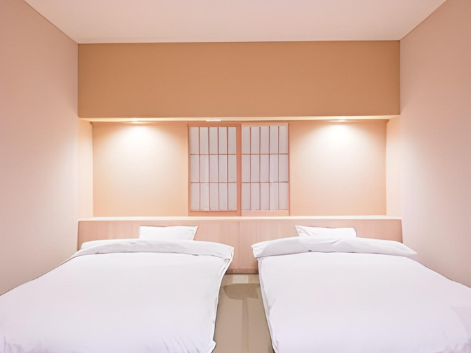 Bedroom 13