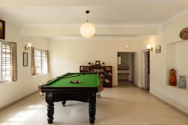 Others 5, Colonel's Inn, The Nilgiris