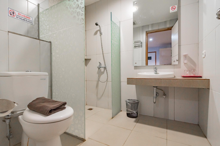 Bathroom 9