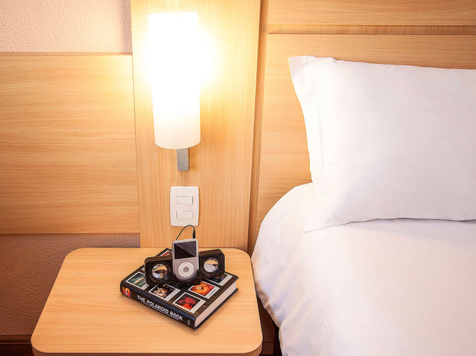 Bedroom 16