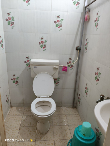 Bathroom, 4 Seasonz Residency, Chennai