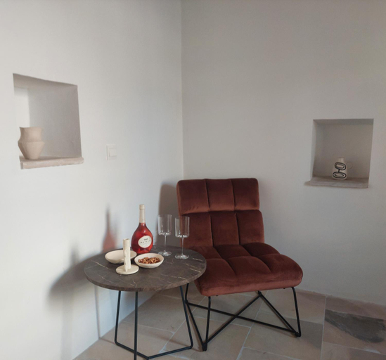Others 5, AROMA DRYOS, Larnaca