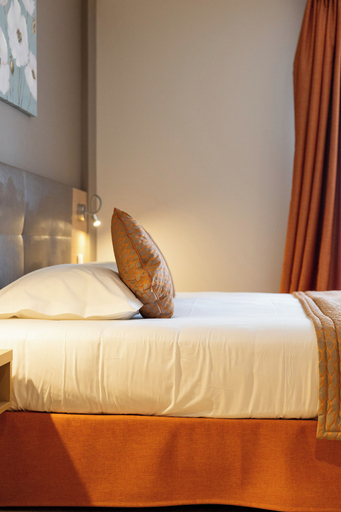 Bedroom 4, Hôtel Le Bastia, Haute-Corse