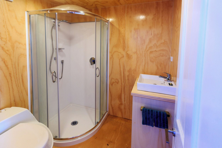 Bathroom 4, Escarpment Domes, Porirua