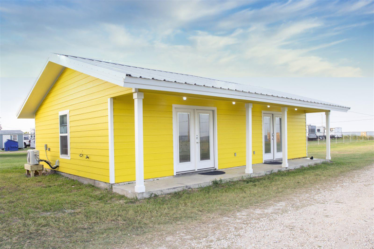 Exterior & Views, Yellow Warbler A, Aransas