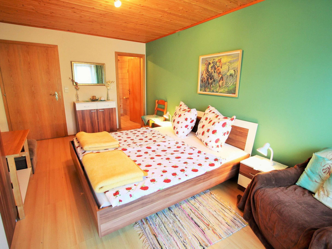 Bedroom 3, Apartment in Feldkirchen near Ossiacher See, Feldkirchen