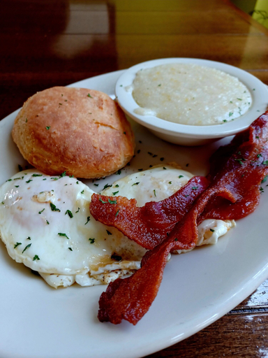 Food & Drinks 5, Natchez Manor Bed & Breakfast, Adams