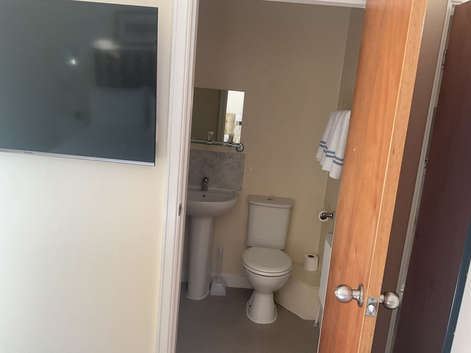 Bathroom 4, Claremont Hotel, Lancashire