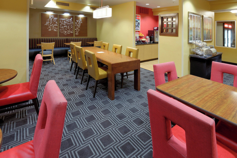 Food & Drinks 5, TownePlace Suites Marriott Joplin, Newton