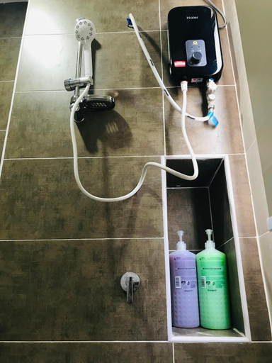 Bathroom 3, Alyn Home Kluang I Netflix Wifi Coway, Kluang