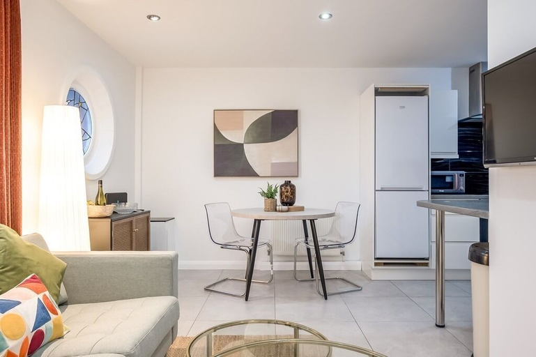 Others 5, Central Belfast Apartments: Salisbury, Belfast