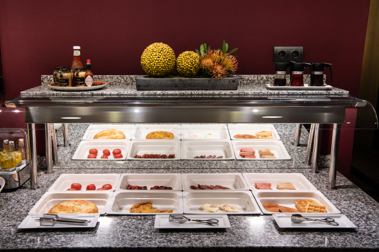 Food & Drinks 5, Catalonia Puerta del Sol Hotel, Madrid