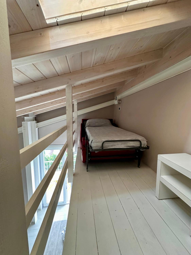 Others 4, Blue Inn Residence e B&B, Ferrara