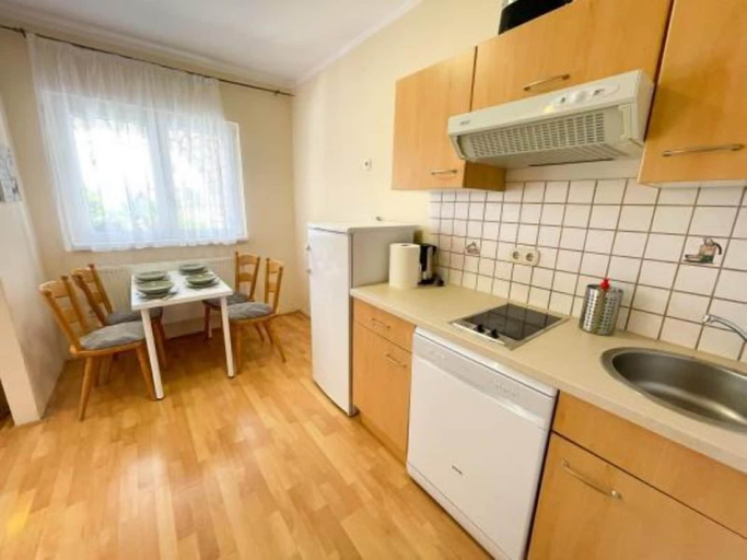 Others 4, Apartment Sams 1, Novi Vinodolski