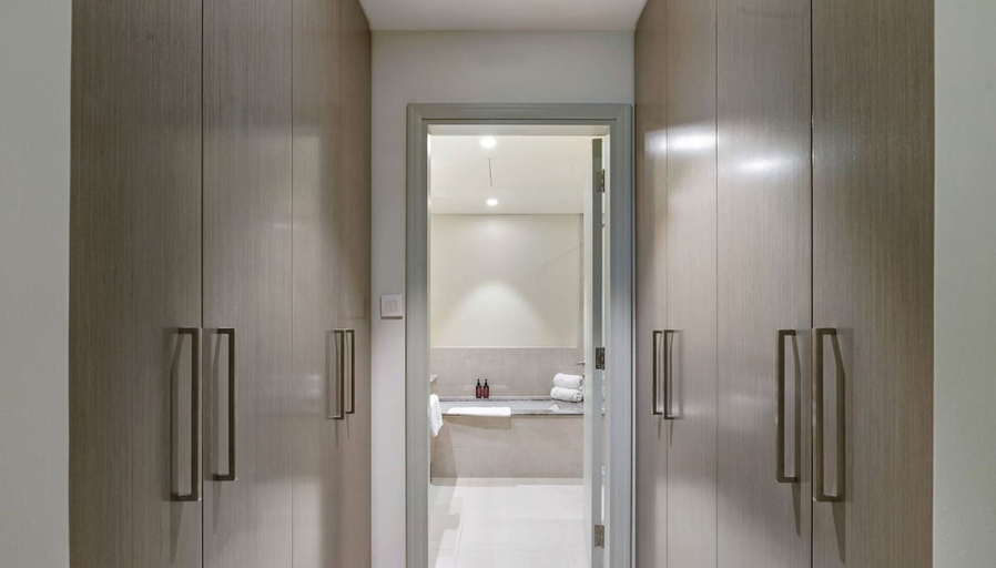 Room 2, 3BR Maid Stay 1km From Dubai Mall Dubai Opera, Dubai
