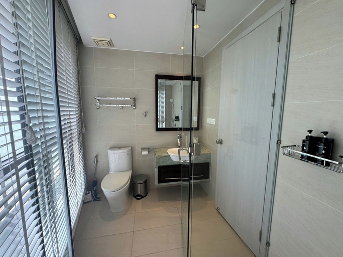 Bathroom 4