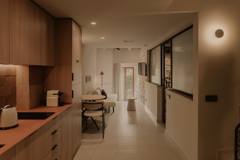 Others 4, Pau Suites, Alicante