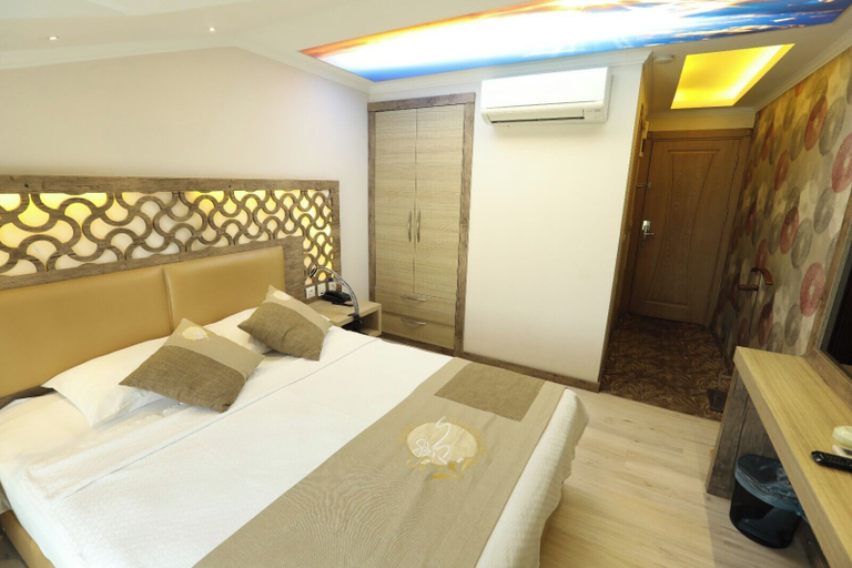 Bedroom 3, Unluselek Hotel, Anamur