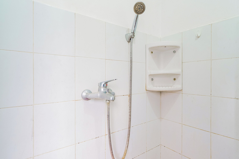 Bathroom 3, Hotel O D'draman Homestay Syariah, Bantul