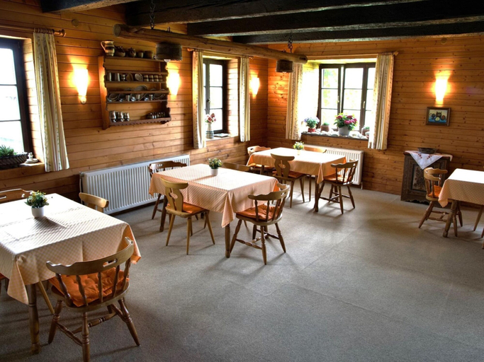 Dining 3, Farmhouse in Nockberge Near Ski Slopes, Villach Land