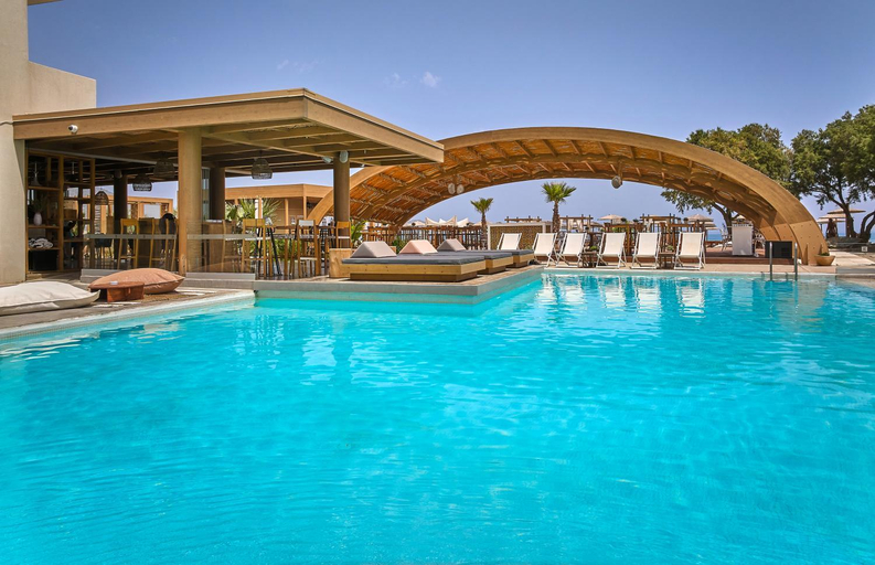 Sport & Beauty 2, Enorme Teatro Beach - Adults Only, Crete