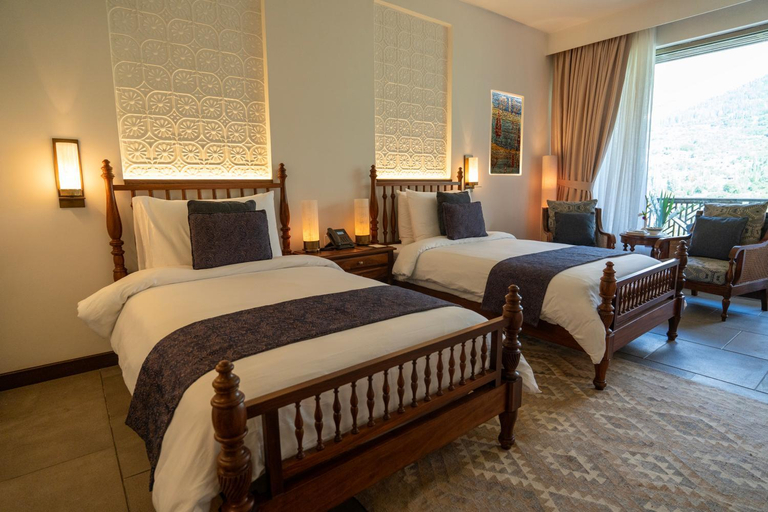Bedroom 3, Hunza Serena Hotel, Northern Areas