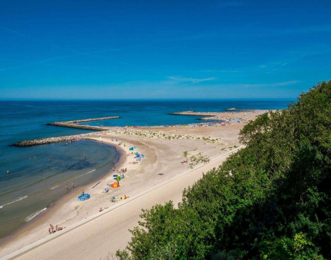 View from property 4, Comfortable, Convenient Apartment, Pool Included, Sławno