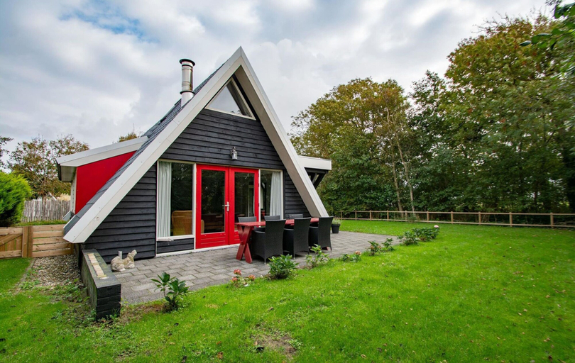 Exterior 3, Luxurious & Stylishly Holiday Home, Zijpe