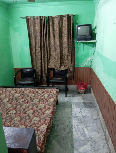 Others 4, Ali hotel, Gujranwala