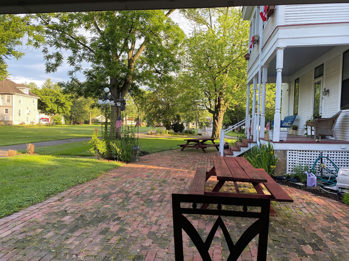 Others 5, The Conner House B&B, Randolph