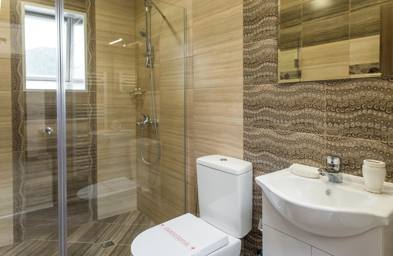 Bathroom 3, Emmar Zlatograd, Zlatograd