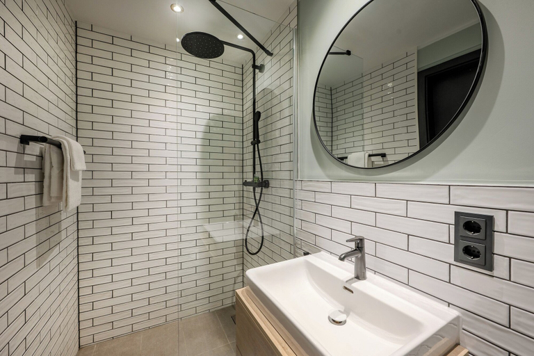Bathroom 5, The Base Berlin ONE, Berlin