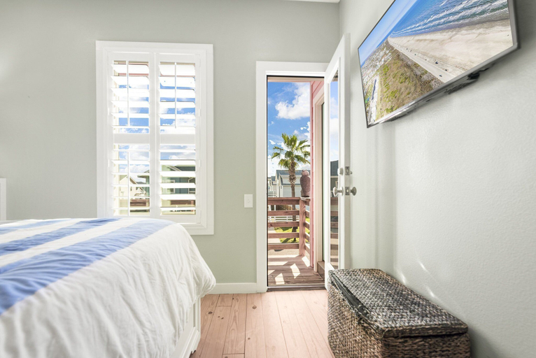 Bedroom 3, Sandy Coral, Nueces