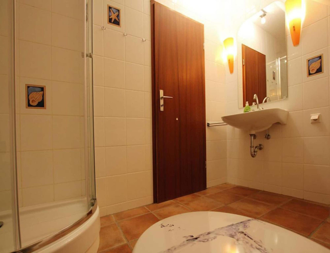 Bathroom 3, Ferienwohnung in Westerland auf Sylt, Nordfriesland