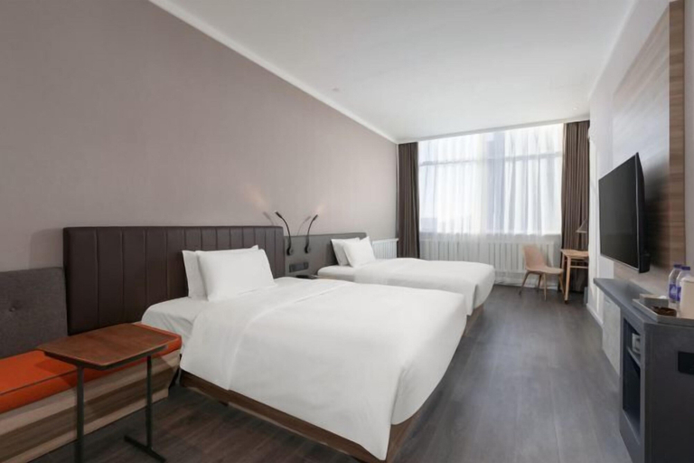 Bedroom 4, HanTing Hotel (Wafangdian Railway Station), Dalian
