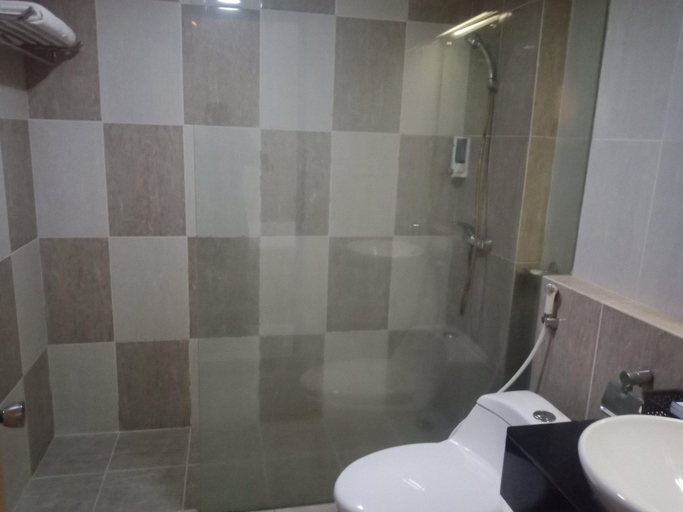 Bathroom 1