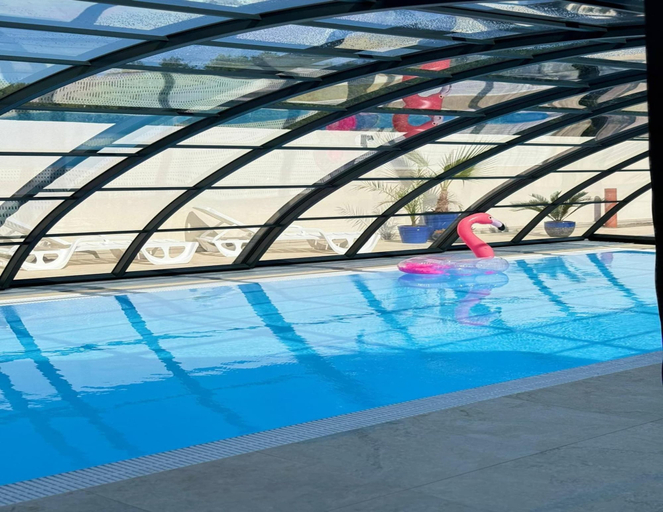Pool 3, Comfortable Ground Floor Apartment, Summer Pool, Sławno