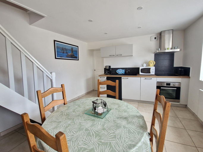 Dining, Holiday Home in the Countryside Near the Beach, Côtes-d'Armor