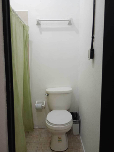 Bathroom 4, Adhoc Empresas, Monterrey