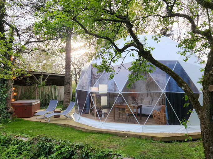 Others 5, le cocon d'amour " Dome avec jaccuzi prive ", Manche