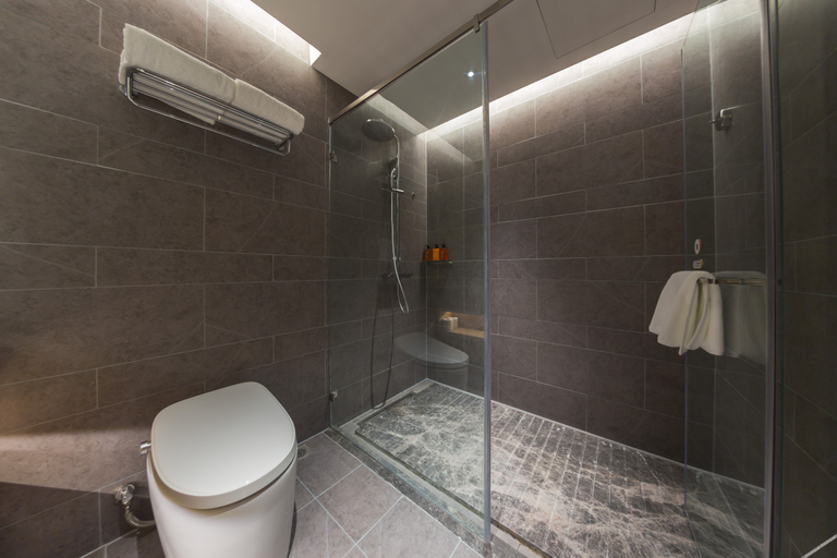 Bathroom 3, Orange Hotel Guiyang Qingzhen Junyue International, Guiyang