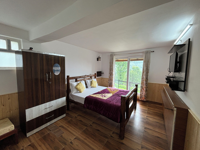Bedroom 1, Shubham Holidays Home, Nainital