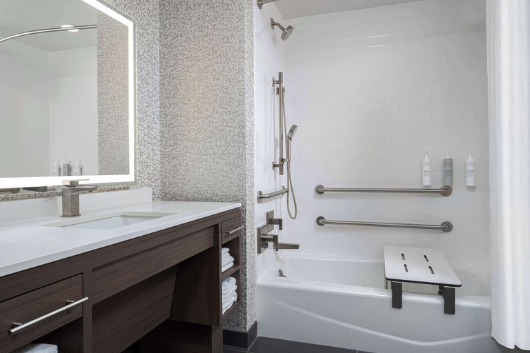 Bathroom 5, Home2 Suites BY Hilton Phoenix Midtown, Maricopa