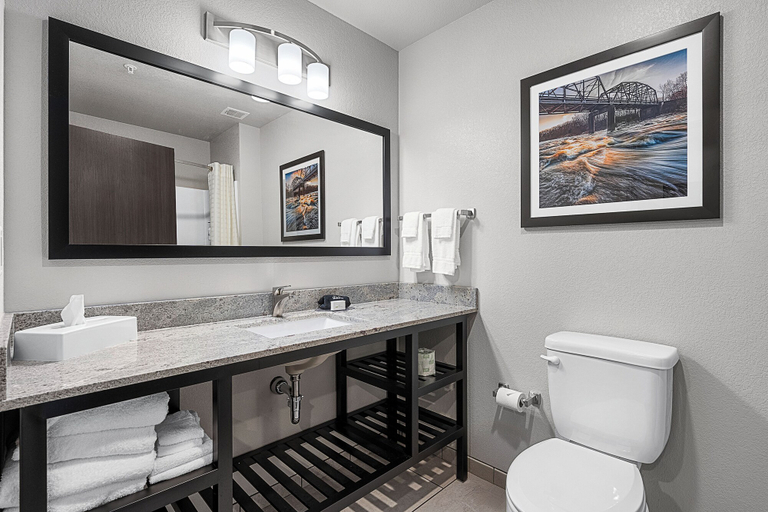 Bathroom 4, Riverstone Suites - Chippewa Falls, Chippewa