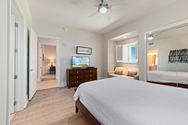 Bedroom 3, Turquoise C2106, Baldwin